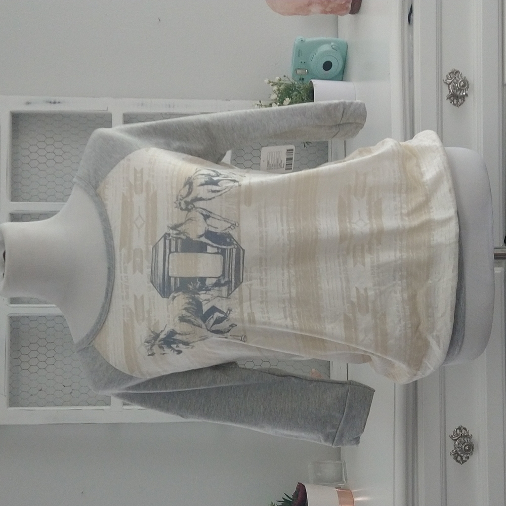 🆕Free People 3/4 sleeve light gray/ivory graphic tee